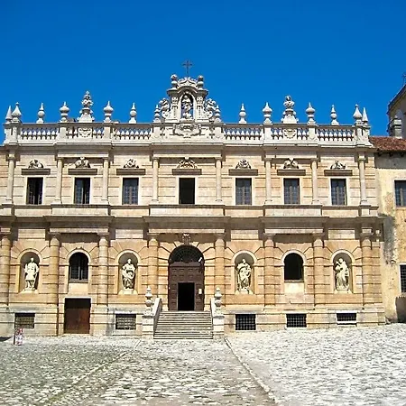 Bed & Breakfast Il Tiglio 3*